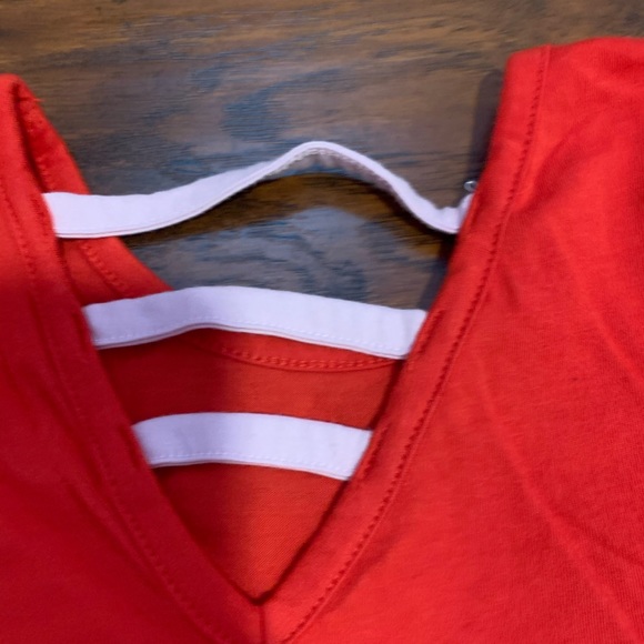 Red Macy’s shirt - Picture 3 of 3